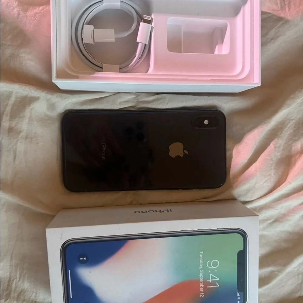 Apple iPhone XR space gray